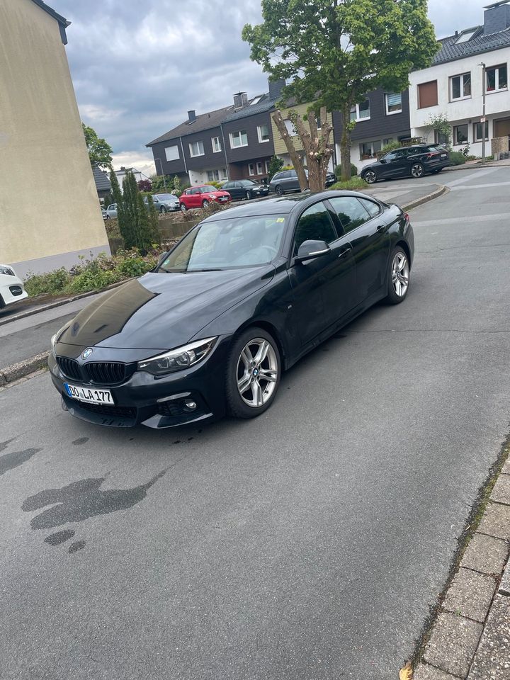 BMW 420 4er BMW F36 M Sportpaket schwarz in Dortmund