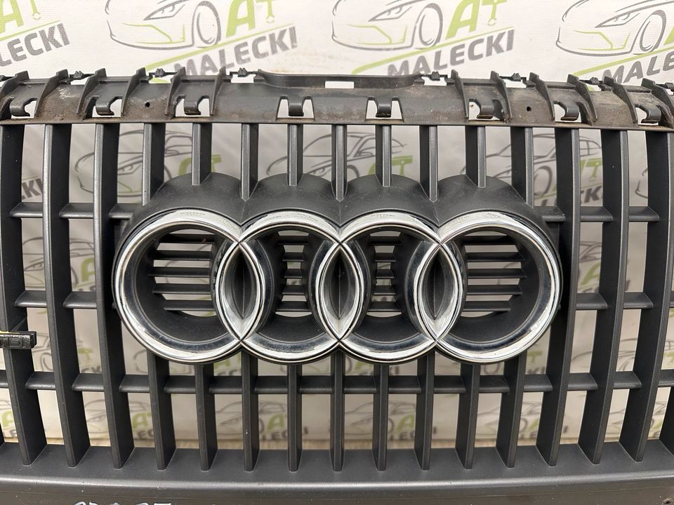 8R0 853 651 Kühlergrill Frontgrill Audi Q5 8R 08-12 Bj in Philippsburg