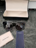 Edle Sonnenbrille von Balenciaga Hessen - Nauheim Vorschau