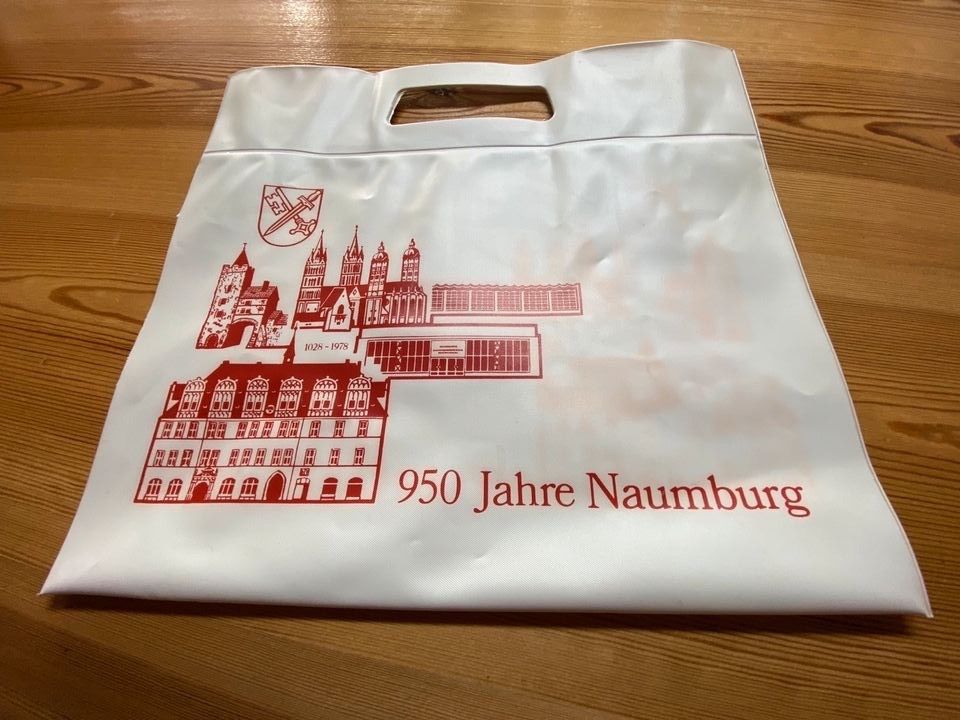 Historische Souvenire  aus dem Jahr 1978 der DDR in Stadtroda