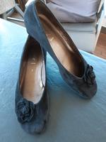 Gabor Pumps, schwarz, Velours, Gr. 7, top Zustand Hessen - Herborn Vorschau