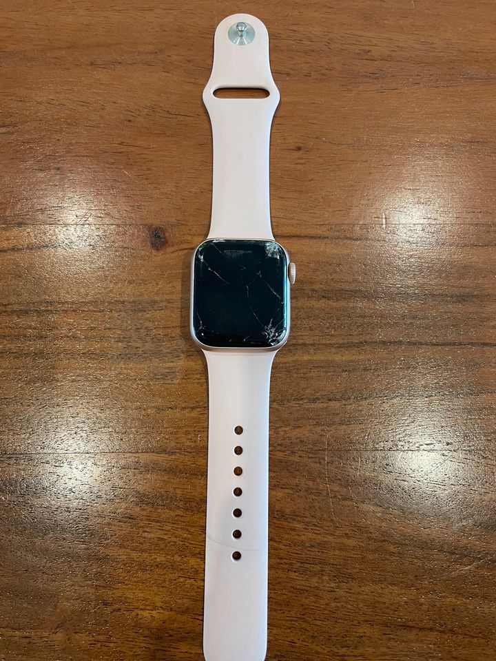 Apple Watch Series 5 in Fürth
