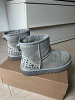UGG Mini Studded Bling Grau Winterschuhe Kreis Pinneberg - Halstenbek Vorschau