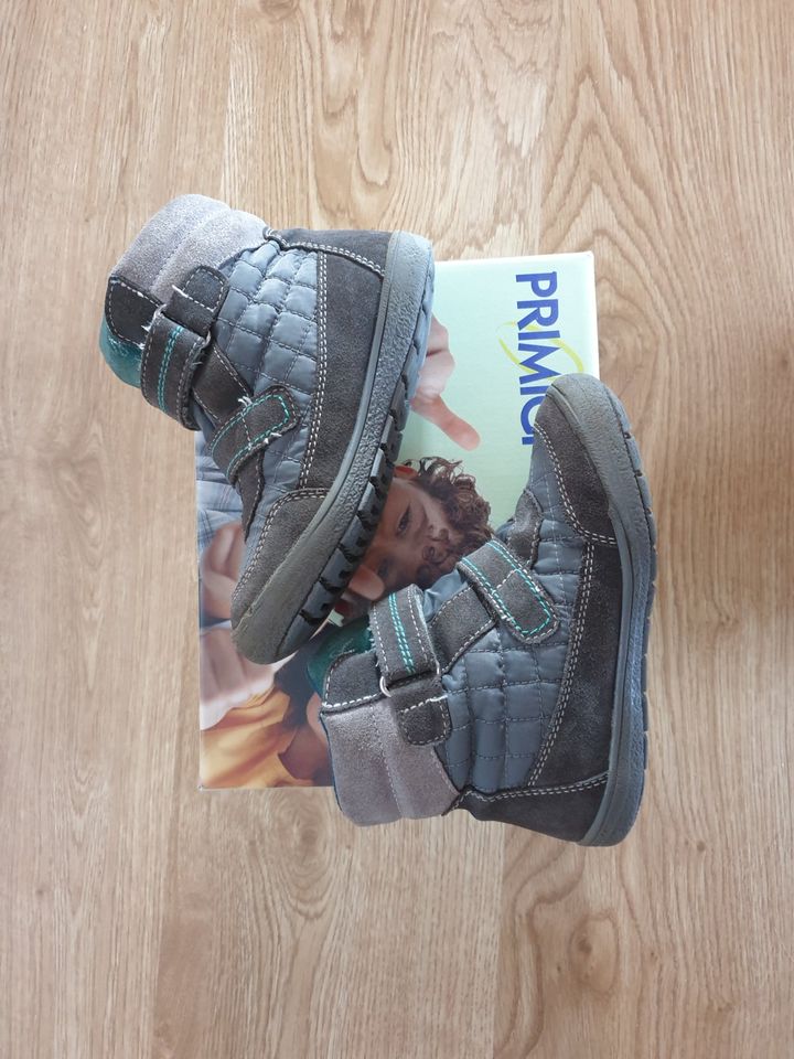 Primigi Stiefelette warm Gr 27 in der Originalverpackung in Duisburg