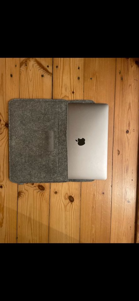 Apple MacBook Air 2018 13" 1,60 GHz 128  GB in Berlin