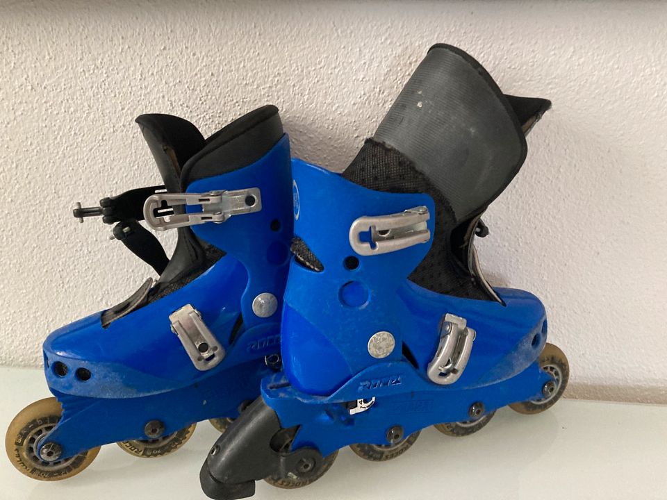 Rollerblades mit Gebrauchsspuren zu verschenken in Langenargen