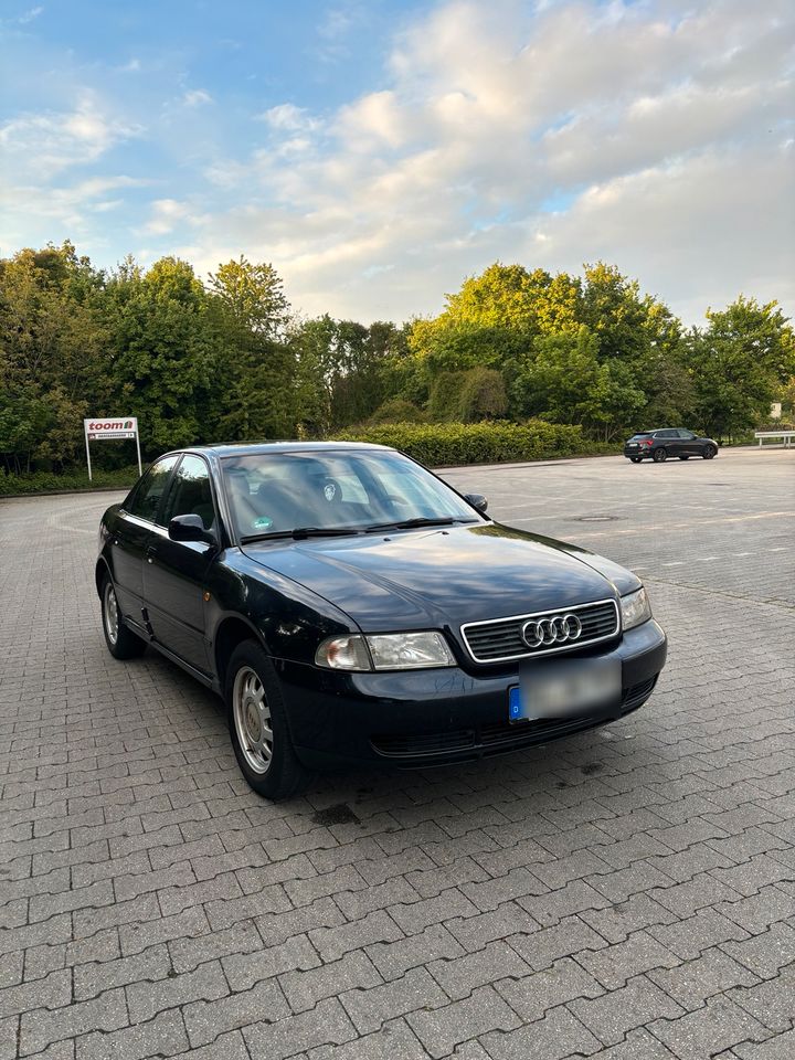 Audi A4 b5 1.6 in Duisburg