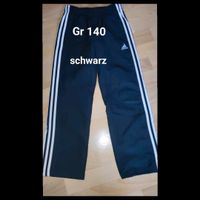Adidas Sporthose Kinder Jungen 140 Nordrhein-Westfalen - Kreuztal Vorschau