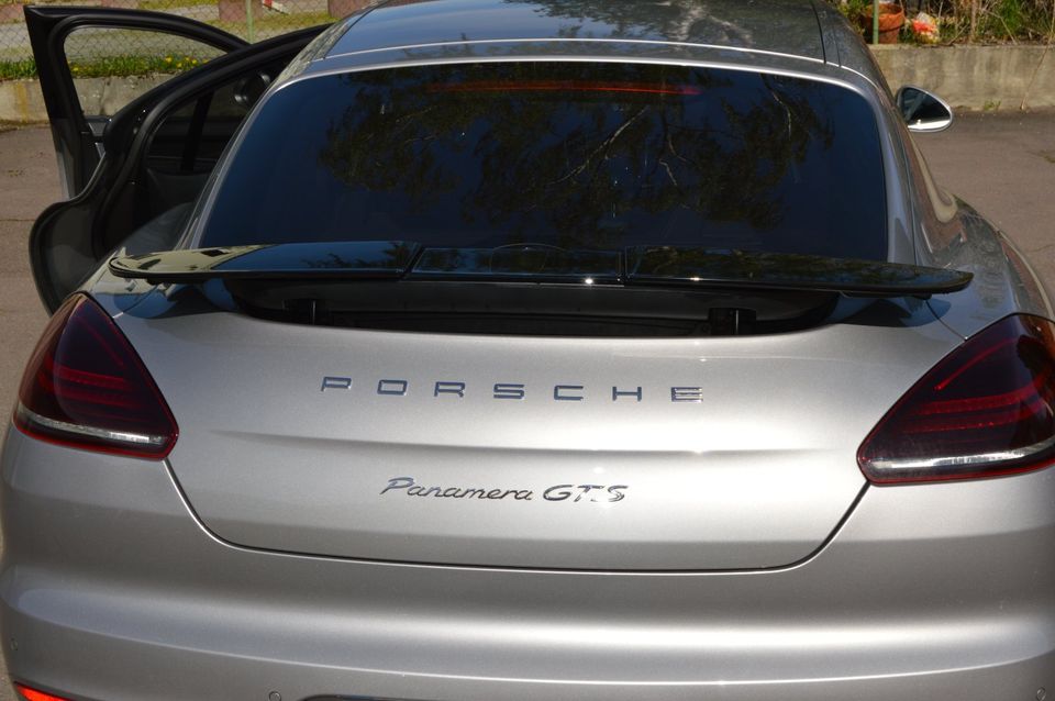 Porsche Panamera GTS - Facelift - Garantie - Alcantara - 441 PS in Dortmund