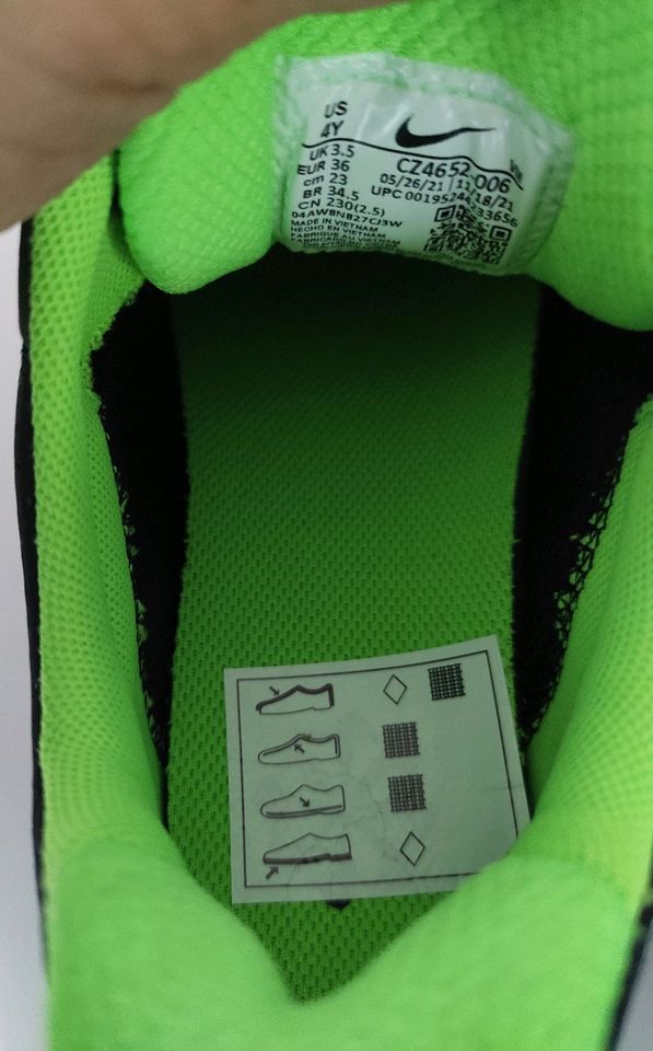 Nike Air Max Jungs Sneaker, Größe 36 in Pfullingen