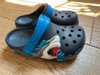 Crocs Kinder Clogs Hai (mit LED-Licht beim Auftreten) Nordrhein-Westfalen - Siegburg Vorschau