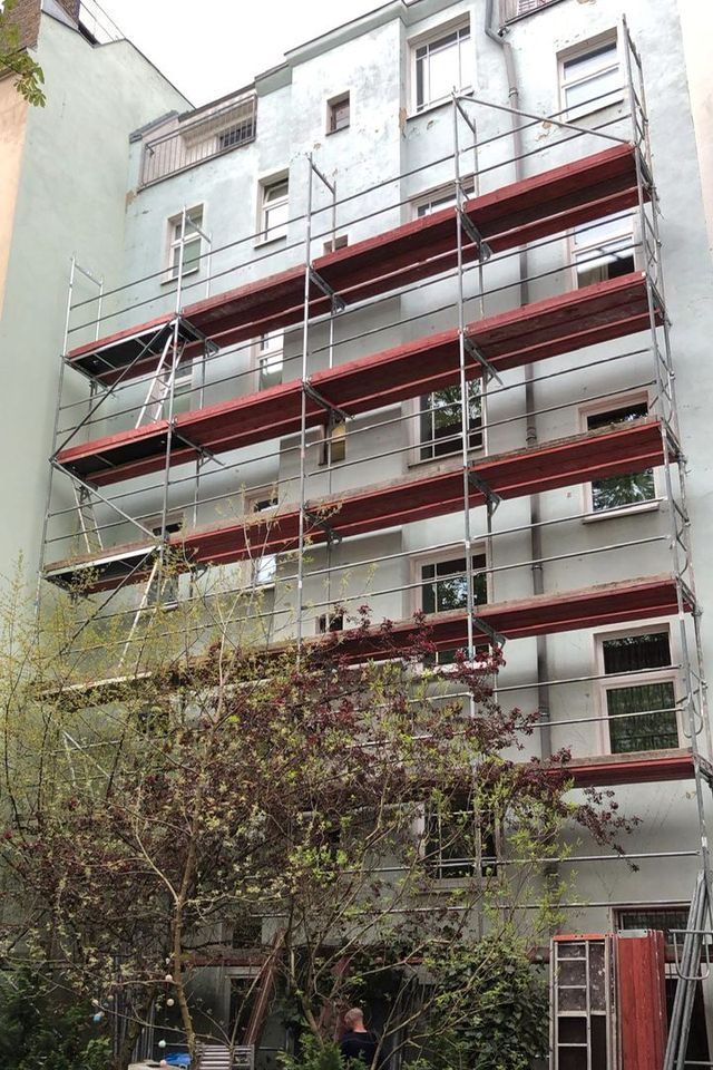 Gerüst für Fassaden o. Dacharbeiten zu vermieten, Montage a. A. in Berlin