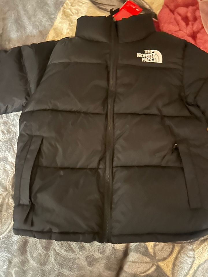 The north Face jacke ungetragen mit Etikett und oriVerpackung in Straubing