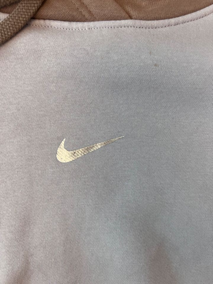 Oversize Nike Hoodie in M in Oberhausen