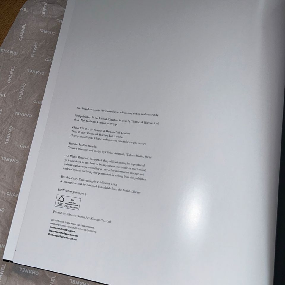 Chanel No.5 Edition 2021 English Version in Berlin