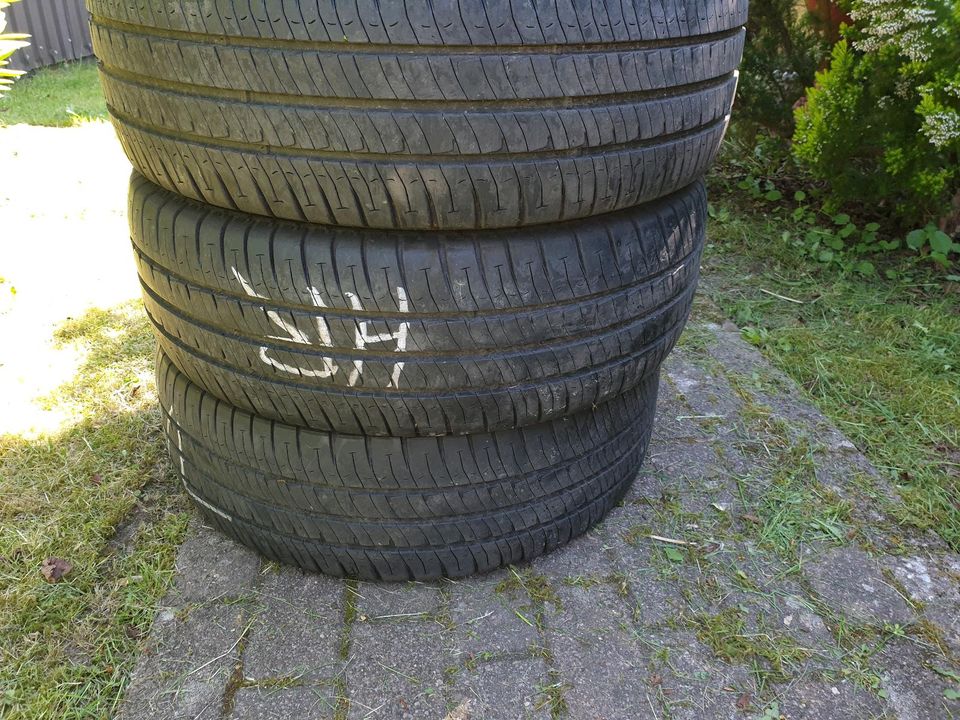 4× Michelin 235 65 R16C in Soltau