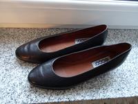 Bequeme, schwarze Ecco Pumps in Gr. 38,5 mit einer Latexsohle Kreis Pinneberg - Wedel Vorschau