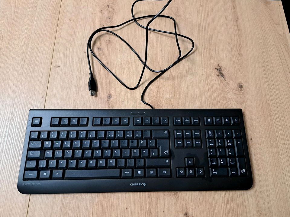 Tastatur Neu in Düsseldorf