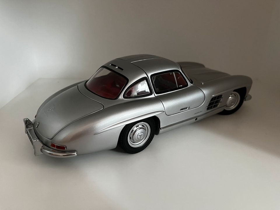 1:18 Modellauto MINICHAMPS Mercedes-Benz 300 SL W198 Silber TOP in Schwieberdingen