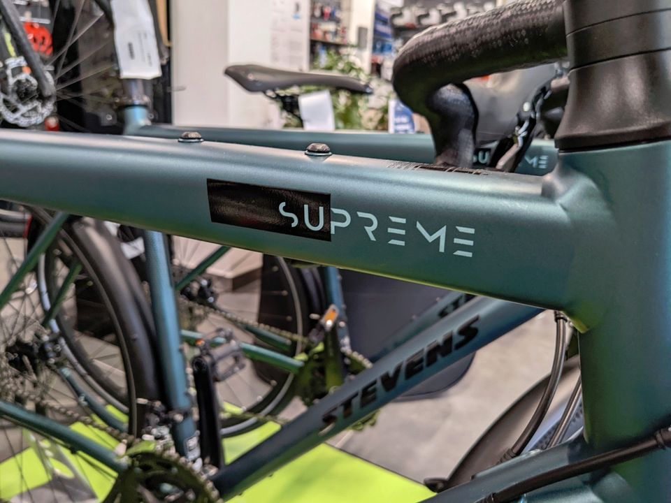 Stevens Cross Gravel Supreme Bike Fahrrad GRX Shutter LED NEW in Leipzig