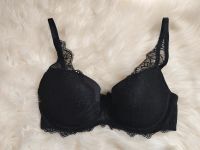 ✨Neu✨ Hunkemöller BH schwarz mit Spitze 70D Bayern - Moosbach b. Vohenstrauß Vorschau