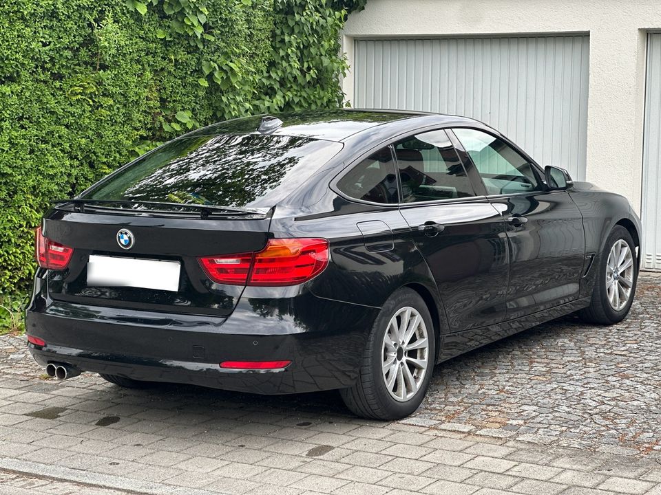 BMW 330d Gran Turismo GT Sportline M-Lenkrad Navi in München