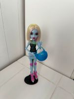 Monster high Puppe Abbey Bominable Rollercost Berlin - Reinickendorf Vorschau