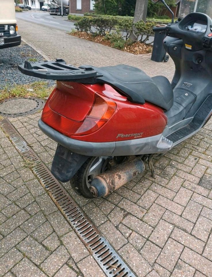 Honda Foresight 250 Ccm Roller -Tausch- in Mönchengladbach