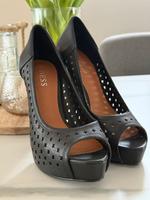 Guess Schuhe Sandaletten 38 NEU Baden-Württemberg - Ostfildern Vorschau