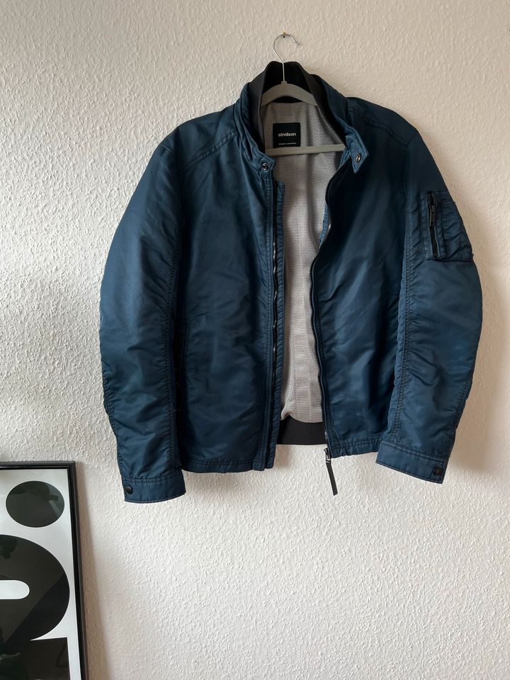 Übergangsjacke Strellson marineblau 50 in Köln