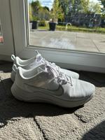 Nike Running Downshifter 12 weiß Sneaker Laufschuhe 39 Sportschuh Kiel - Suchsdorf Vorschau