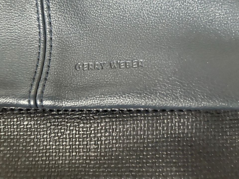 Gerry Weber Tasche blau in Iserlohn