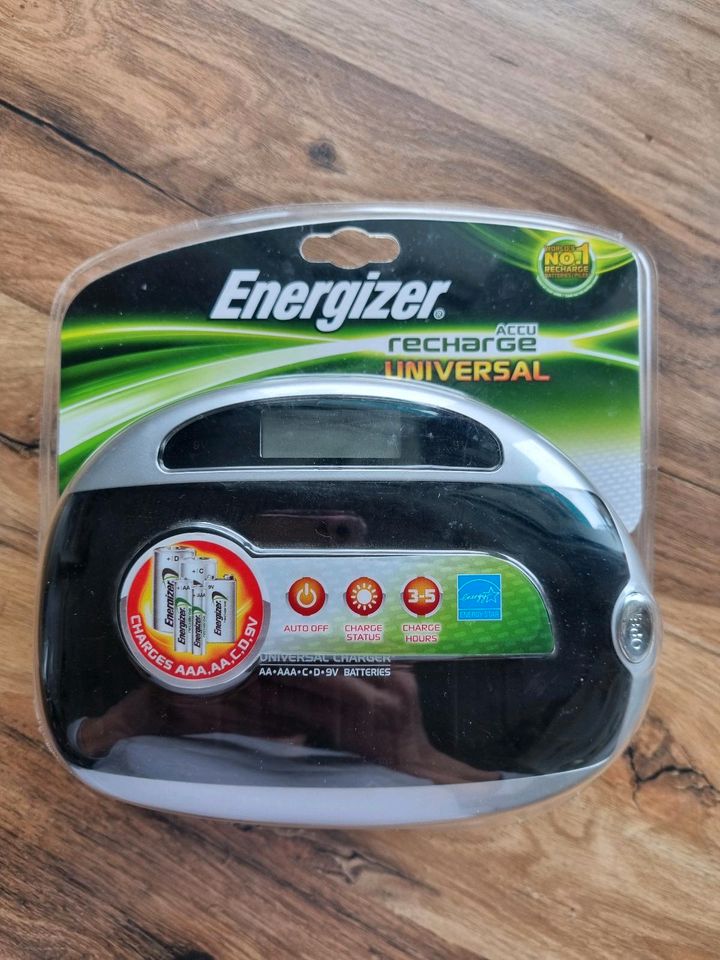 Energizer, Batterieladegerät, Universal, Neu in Holzgerlingen
