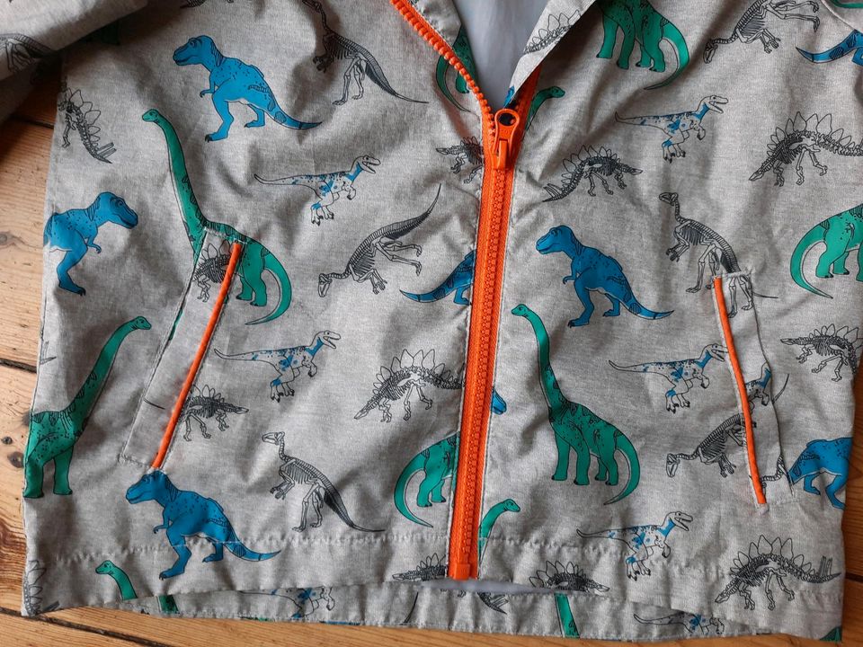 Dino Regenjacke 116 in Hamburg