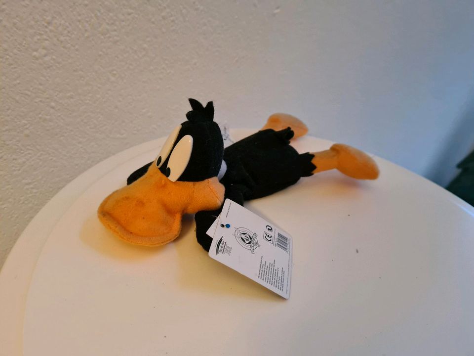 ❤️ LOONEY TUNES Daffy Duck Stofftier mit Etikett 22 cm/ 2000 in Marienheide