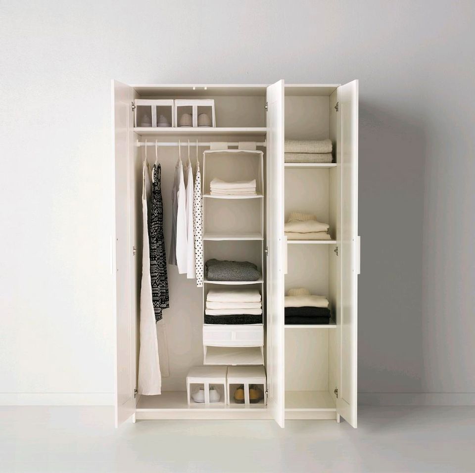 Ikea Brimnes Kleiderschrank in Höchberg