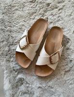 Plateau Sommer Schuhe 38 weiß  Latschen birkenstock Niedersachsen - Hildesheim Vorschau
