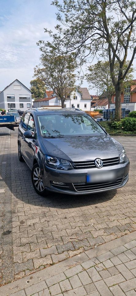 VW Sharan/HIGHLINER/PANO/184PS/AUTOMATIK/ALCANTARA/**FESTPREIS** in Groß-Gerau