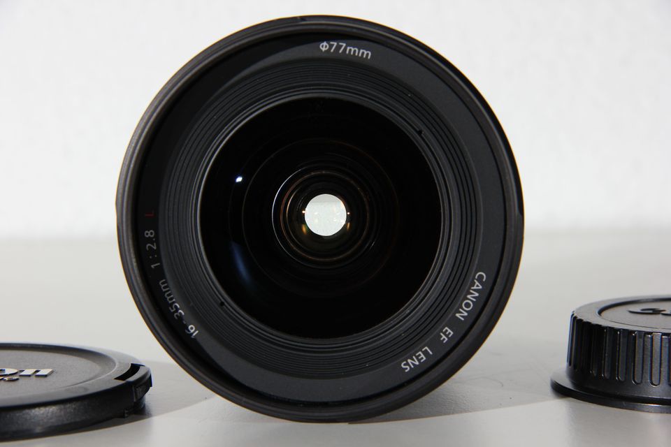 Weitwinkelobjektiv Zoomobjektiv Canon 16-35mm 1:2.8 L USM EF in Rüsselsheim