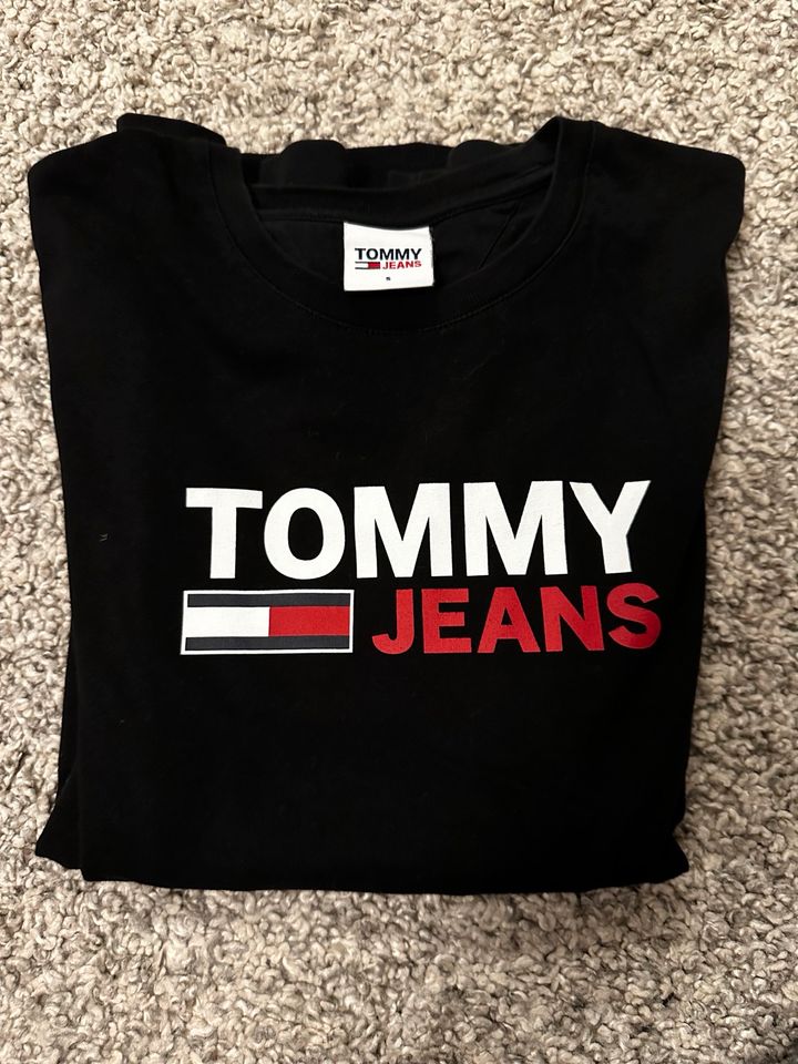 Tommy Hilfiger Longsleeve (Neu) in Eberswalde