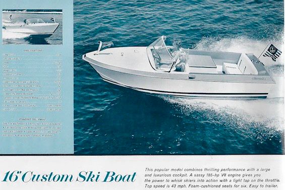 Chris Craft Wasserski Boot 1962 V8 wie Riva in Brilon