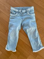 Jeans Shorts mit Stickereien, 3/4 Länge, Gr. 140 Nordrhein-Westfalen - Wegberg Vorschau