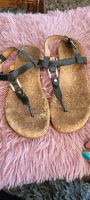 Ugg Sandalen Zehentrenner Flipflops 40 Nordrhein-Westfalen - Vettweiß Vorschau