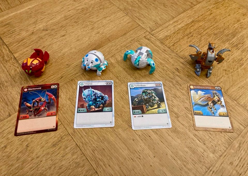 BAKUGAN Set: 2x Brawler Starter Sets, 14 Bakugans, Koffer u Arena in Erlangen