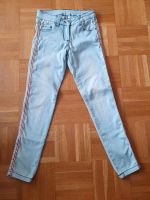 Hellblaue Jeans mit Streifen , Gr. 140 Baden-Württemberg - Mannheim Vorschau