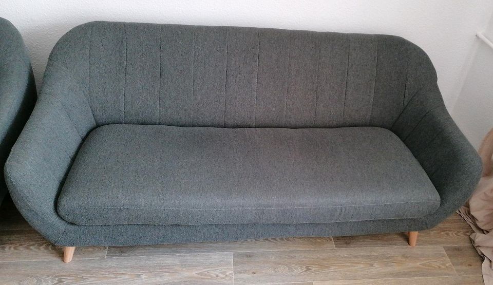 Sofa + Sessel, auch einzeln in Berlin