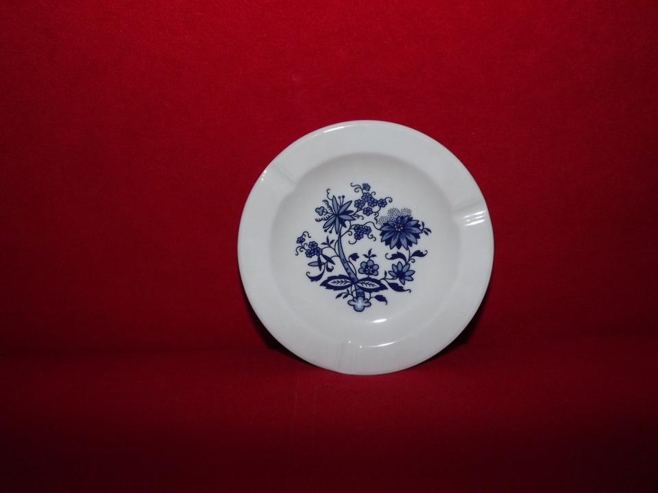 Zwiebelmuster Ilmenau Henneberg TASSE, TELLER, Kanne, Schüssel in Berlin