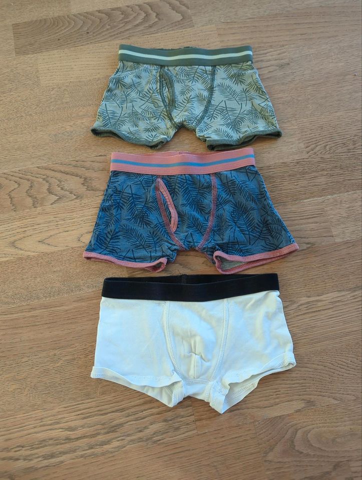 Unterwäsche Paket, Unterhemden Boxershorts 98/104 in Eibelstadt