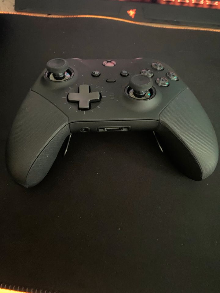 Xbox Series X Wireless controller in Bielefeld