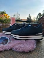 Guess Sneaker mit Plateausohle Dresden - Pieschen Vorschau